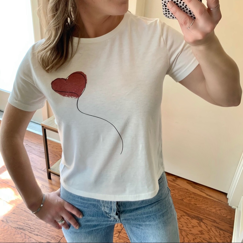 | itslove • pulling on my heartstrings tee • small | - Picture 3 of 5